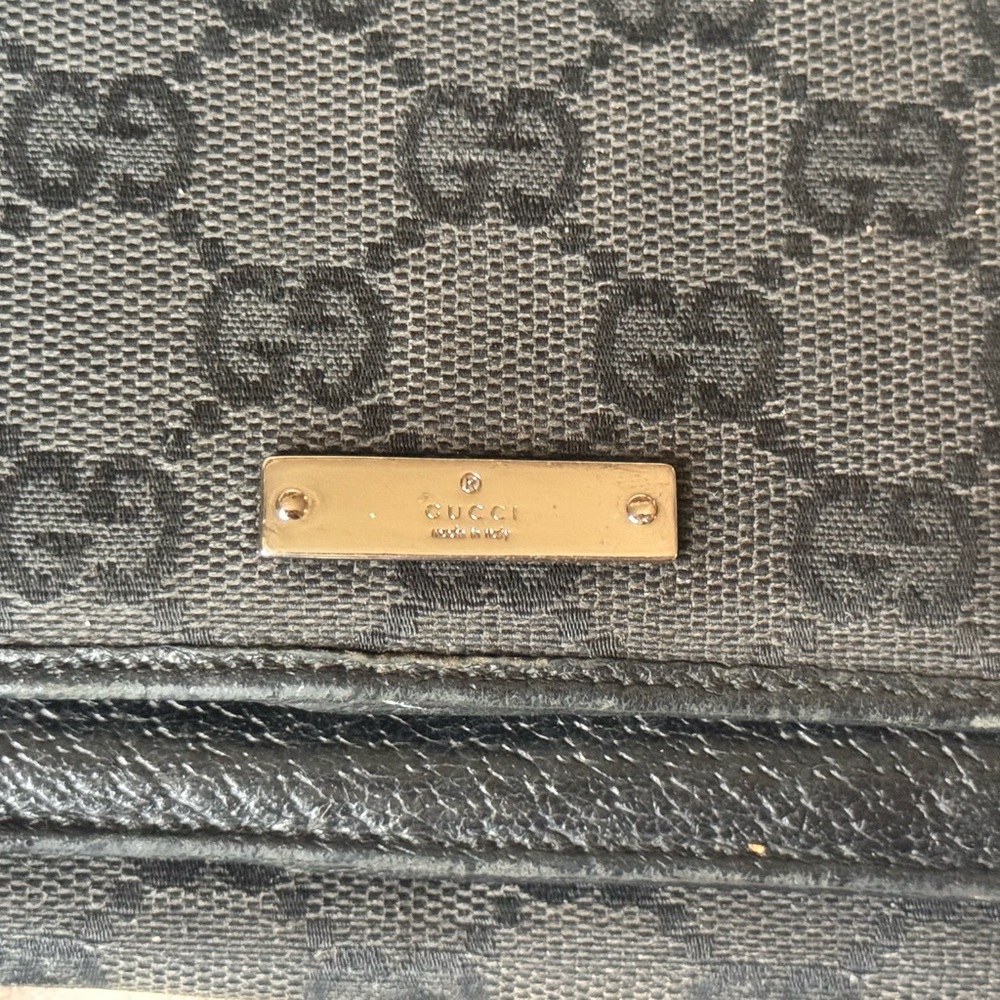 Gucci Monogram Wallet/Crossbody with 42” gunmetal chain - Picture 2 of 10